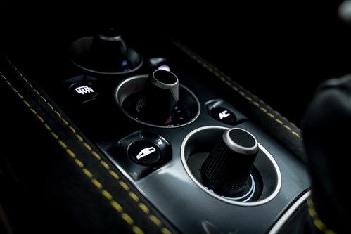 Lotus Evora blanche-142