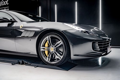 Ferrari-Lusso-53