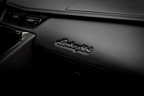 Lamborghini Aventador-68