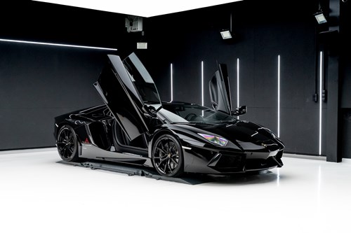 Lamborghini Aventador-70