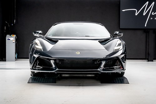 Lotus-emira-first-edition-096