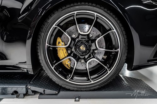 Porsche-911-Turbo-s-car-detailing-09