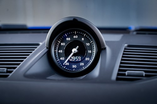 Porsche Carrera 4 bleue-160