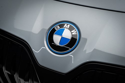 BMW I7-096