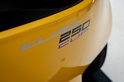 Lotus Elise jaune-102