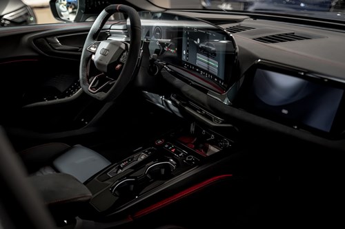 Audi RS5-65