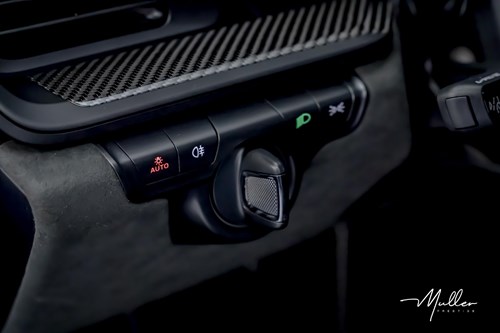 Muller-prestige-Porsche-gt3-sharkblueDSC086965