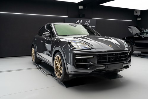 Porsche Cayenne Turbo gris foncé-081