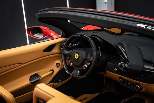 Ferrari 488 Spider-128
