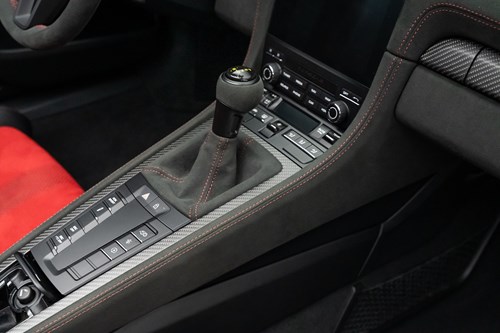 Porsche Spyder RS Rouge-38