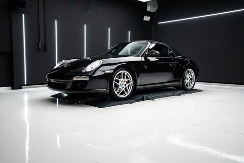 Porsche Carrera 4s noire-61