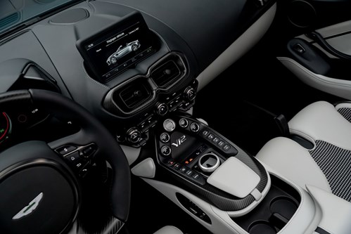 Aston Martin Vantage V12 verte mate-075