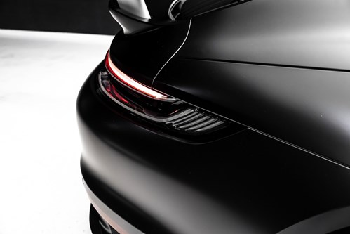 Porsche 911 Turbo noire mate-064