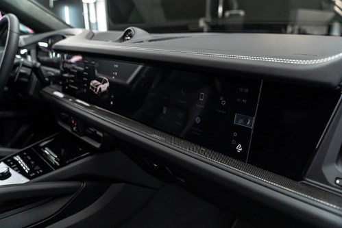 Porsche Cayenne Turbo gris foncé-109