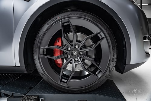 Tesla Model Y gris mate-108