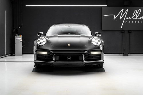 Porsche 911 Turbo noire mate-085
