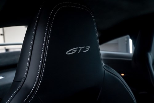 Porsche GT3 creme-17