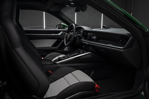 Porsche 911 Turbo S verte-49