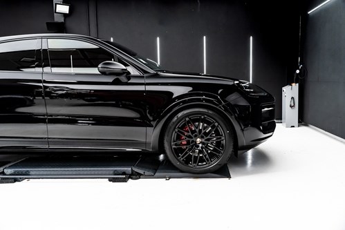 Porsche Cayenne noir-30