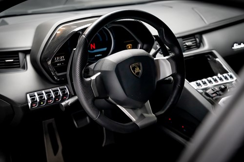 Lamborghini Aventador-52