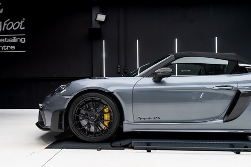 porsche-gt4-rs-gris-bleu-44
