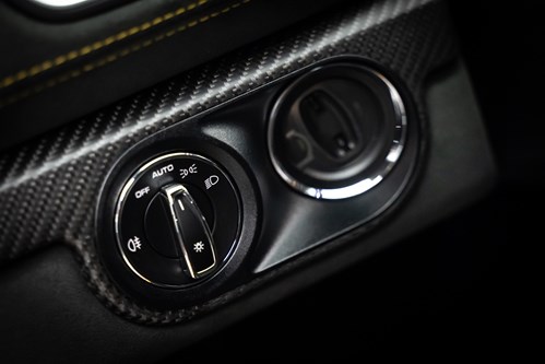 Porsche Spyder RS jaune-40