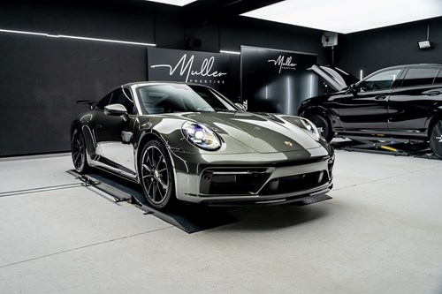 Porsche 911 Carrera 4S verte-107