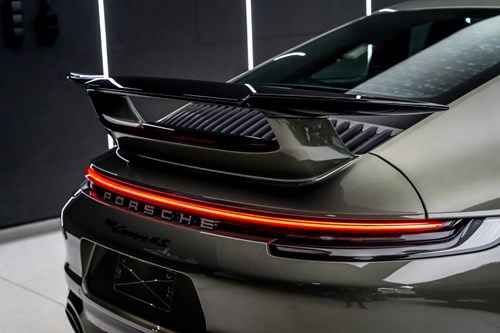 Porsche 911 Carrera 4S verte-081