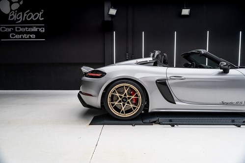 Porsche Spyder RS grise-77