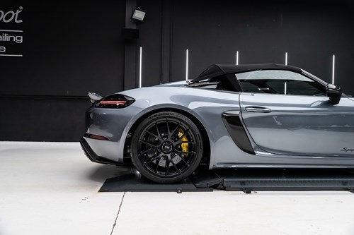 porsche-gt4-rs-gris-bleu-58