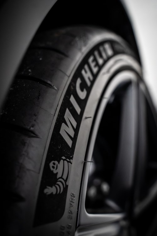 Aston Martin Vantage 2025 noire mate-68