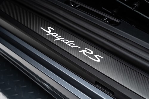 Porsche gt4 rs gris bleu-35