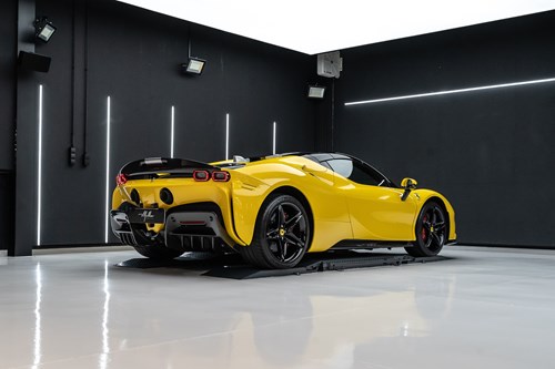 Ferrari SF90 spider-109