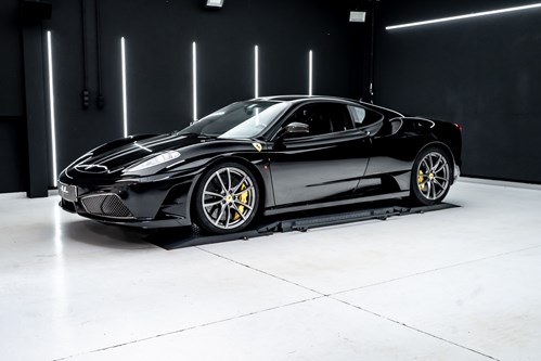 Ferrari Scuderia-152