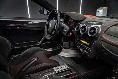 Ferrari 430 Scuderia rouge-057