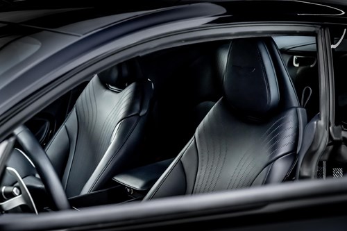 car-detailing-aston-martin-db11DSC083387