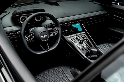 Aston Martin DB12-097