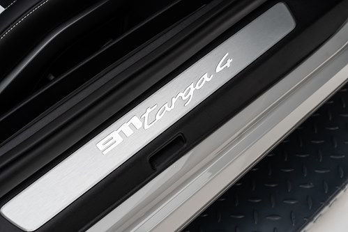 Porsche 911 Targa crayon-39