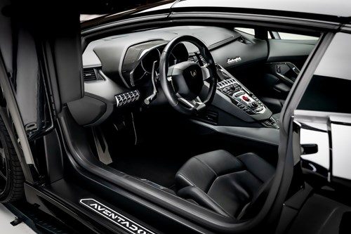 Lamborghini Aventador-54
