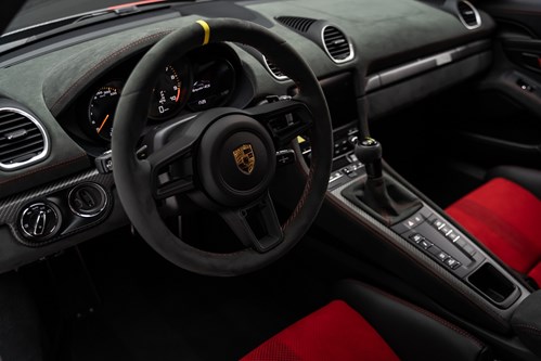 Porsche Spyder RS rouge-37