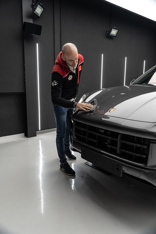 Porsche Cayenne Turbo gris foncé-072