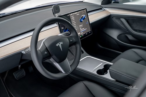 Tesla Model 3 bleu-145