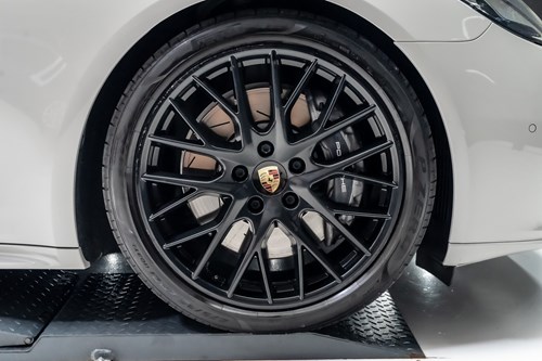 Porsche Panamera Hybrid-079