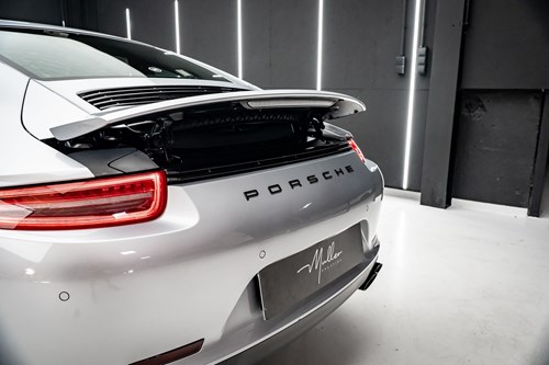 Porsche Carrera GTS grise-55