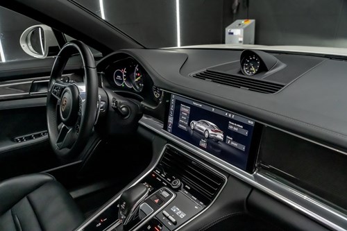 Porsche Panamera Hybrid-087