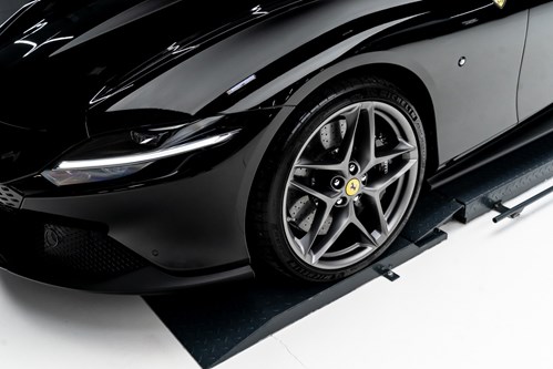 Ferrari roma noire-082