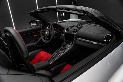 Porsche Spyder RS grise-80