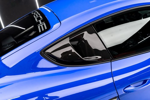 Porsche GT4 RS bleue jantes noires-11