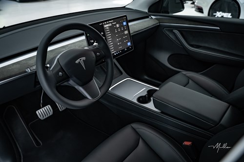 Tesla Model Y gris mate-099