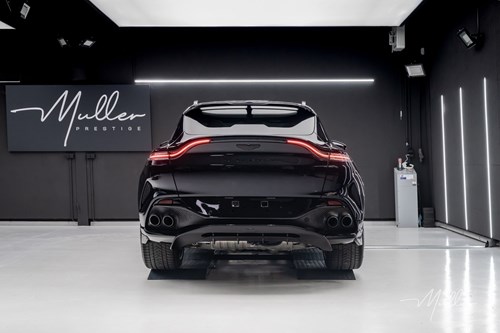 aston-martin-dbx-bleue-124